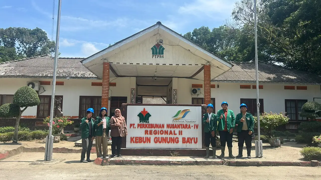 Sinergi Kampus dan Perkebunan : Kontribusi PKL Mahasiswa Pertanian USU untuk Sawit Berkelanjutan dan Kompetensi Unggul di PTPN IV Regional II, Kebun Gunung Bayu